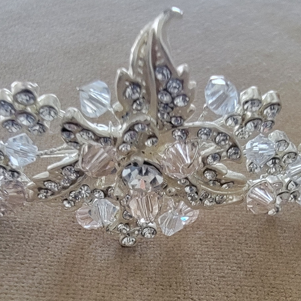 Tiara - Picture 4 of 4